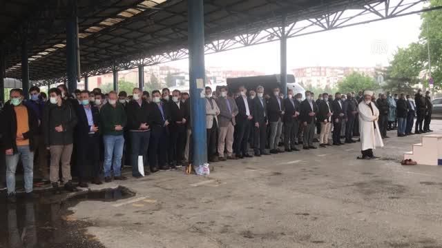 filistinli sehitler icin giyabi cenaze namazi 4 14147460 o
