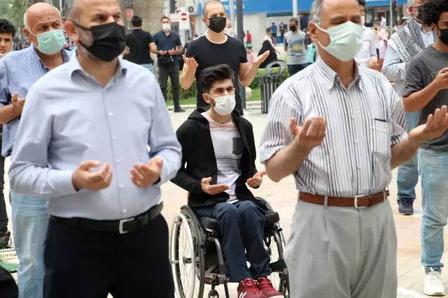 İsrail'in Filistinlilere yönelik saldırıları protesto edildi