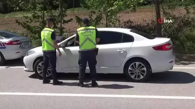 Son dakika haberi | Jandarma personeli yolcu gibi otobüse binip, denetim yaptı