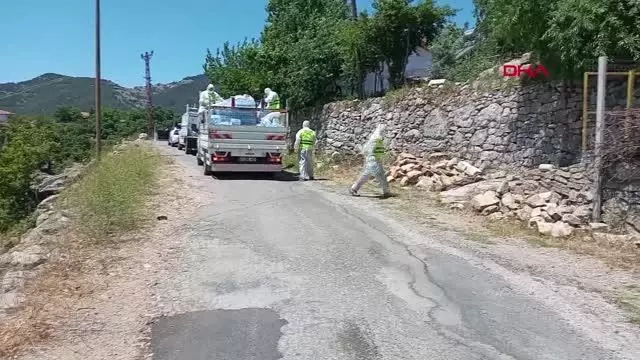 KARANTİNADAKİ MAHALLEYE GIDA DESTEĞİ KARANTİNADAKİ MAHALLEYE GIDA DESTEĞİ