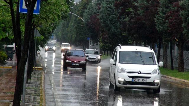kocaeli de saganak yagis trafigi olumsuz etki 5 14147336 o
