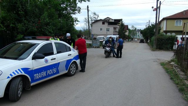 ticari aracla carpisan kurye yaralandi 5 14146721 o