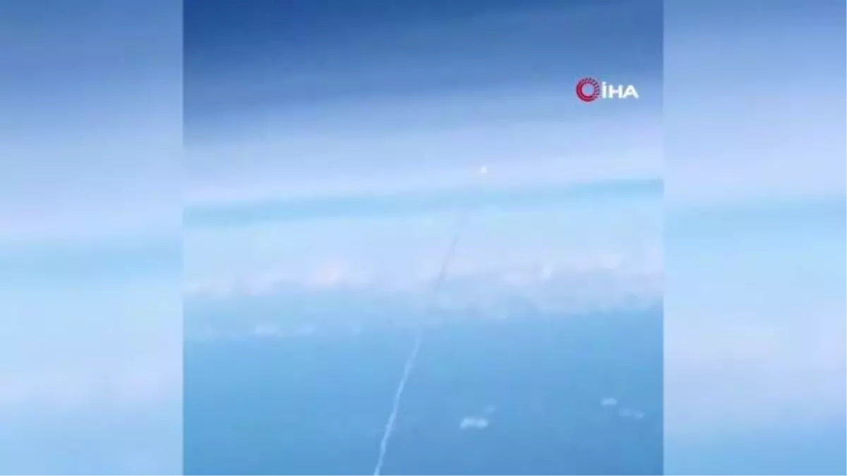Uçuş sırasında roketin fırlatılmasına tanık oldular