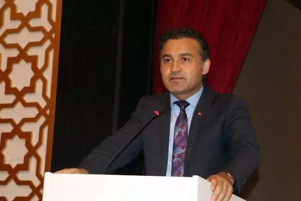 Yarım asırdır evli çiftlerden, yeni evlilere 'mutlu evlilik' tavsiyeleri Yarım asırdır evli çiftlerden, yeni evlilere 'mutlu evlilik' tavsiyeleri