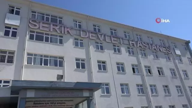 A Milli Futbol Takımı'nda 3'ü futbolcu 11 kişiye 2. doz aşı yapıldı A Milli Futbol Takımı'nda 3'ü futbolcu 11 kişiye 2. doz aşı yapıldı