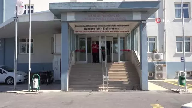 A Milli Futbol Takımı'nda 3'ü futbolcu 11 kişiye 2. doz aşı yapıldı A Milli Futbol Takımı'nda 3'ü futbolcu 11 kişiye 2. doz aşı yapıldı