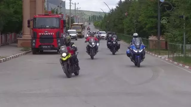 AFYONKARAHİSAR - Motosiklet markalarının Türkiye yöneticileri Frig Vadisi'ni gezdi AFYONKARAHİSAR - Motosiklet markalarının Türkiye yöneticileri Frig Vadisi'ni gezdi