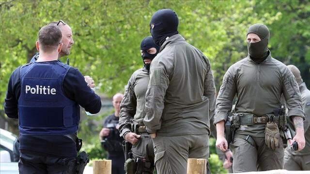 Ağır silahlarla kaçan aşırı sağcı Belçikalı askerin hedefi anlaşıldı: Maasmechelen'deki bir cami