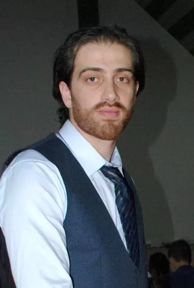 Atlas Okyanusu'nda ölen Türk kaptan son yolculuğuna uğurlandı Atlas Okyanusu'nda ölen Türk kaptan son yolculuğuna uğurlandı