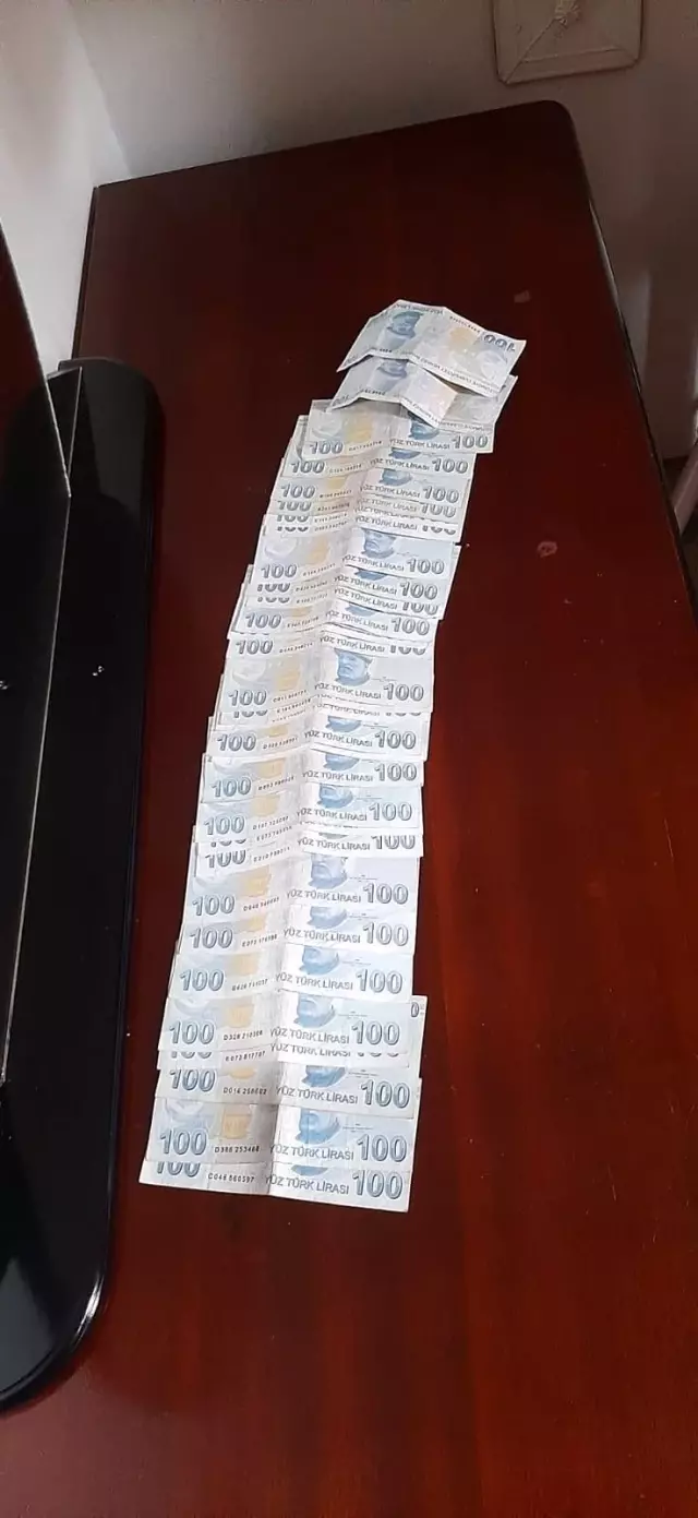 Balıkesir'de polisten 11 kişiye kumar baskını