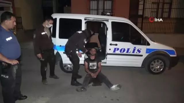 Bekçilerden kaçan şahıs bir evin bahçesinde saklanırken yakalandı Bekçilerden kaçan şahıs bir evin bahçesinde saklanırken yakalandı