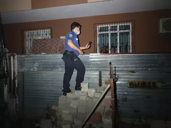 Bekçilerin denetiminden kaçtı, bahçede saklanırken yakalandı Bekçilerin denetiminden kaçtı, bahçede saklanırken yakalandı
