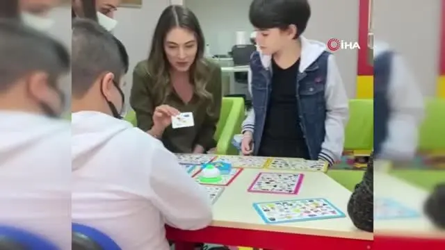 Çocuk oyuncu Mustafa Konak, rolüne hazırlandığı rehabilitasyon merkezini ziyaret etti