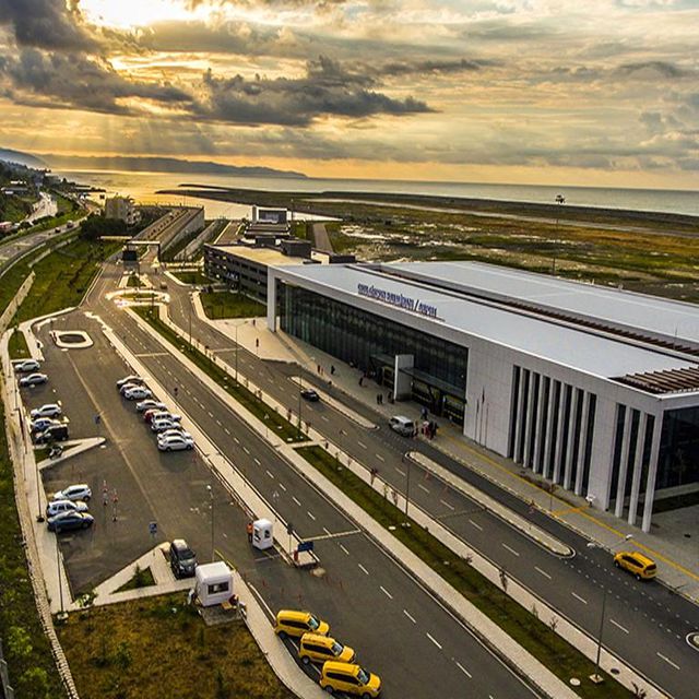 Denizin üzerindeki Ordu-Giresun Havalimanı'ndan 5 milyon yolcu uçtu