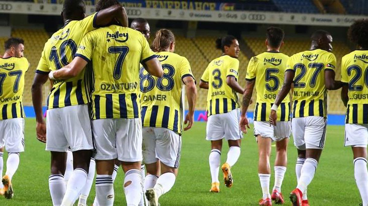 Fenerbahçe'de ilk ayrılık gerçekleşiyor! Taraftar kahrolacak
