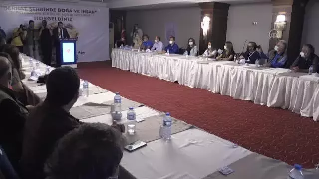Fotoğraf tutkunları Ağrı'nın tarihi ve doğal güzelliklerini tanıtmak için yarışacak Fotoğraf tutkunları Ağrı'nın tarihi ve doğal güzelliklerini tanıtmak için yarışacak