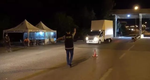 Gaziantep'te 2 milyon 520 bin makaron ele geçirildi Gaziantep'te 2 milyon 520 bin makaron ele geçirildi