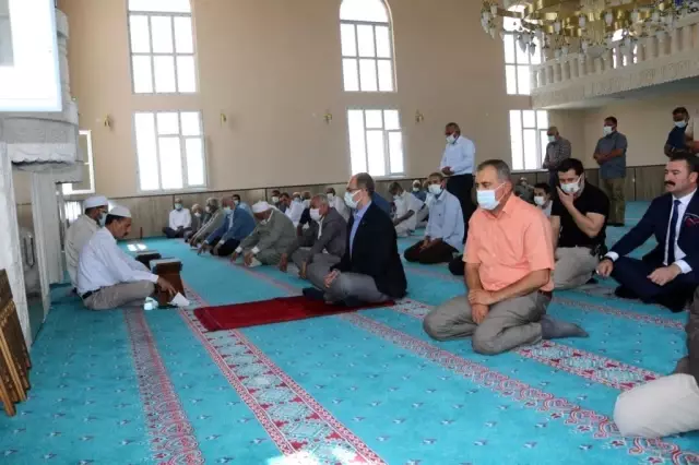 Kaymakam Türkmen, Tepe Mahallesi'nde cami açılışına katıldı