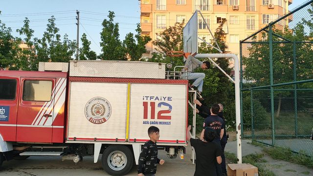 kocaeli de tirmandigi basketbol potasindan 2 14149905 o