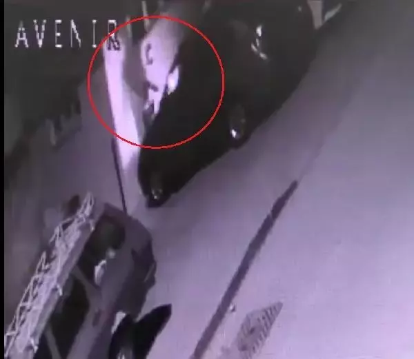 Bu nasıl nefret! Husumetli çift, komşusunun araçlarını yakması için Adana'dan kundakçı getirtmiş Bu nasıl nefret! Husumetli çift, komşusunun araçlarını yakması için Adana'dan kundakçı getirtmiş