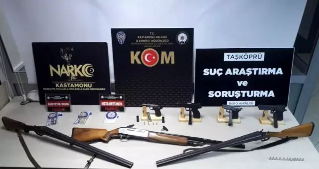 Son dakika: Odunluk görünümlü gizli bölmede silah ve tüfek ele geçirildi