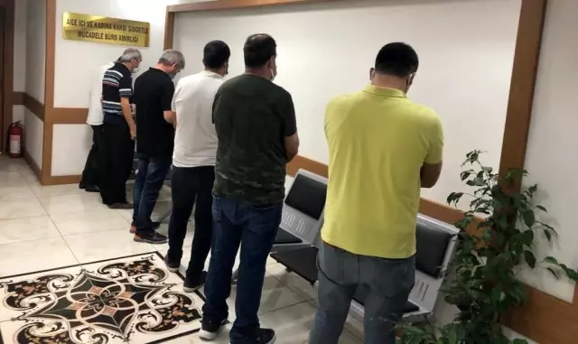 Osmaniye'de kahvehanede kumar oynayan 7 kişiye 31 bin lira ceza Osmaniye'de kahvehanede kumar oynayan 7 kişiye 31 bin lira ceza