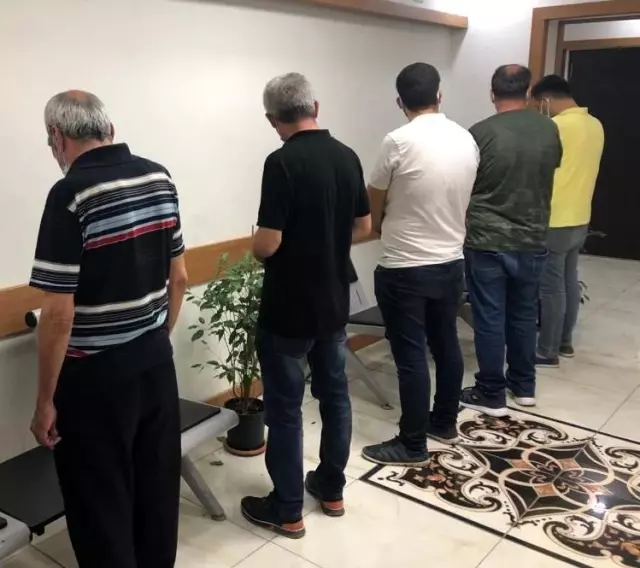 Osmaniye'de kahvehanede kumar oynayan 7 kişiye 31 bin lira ceza