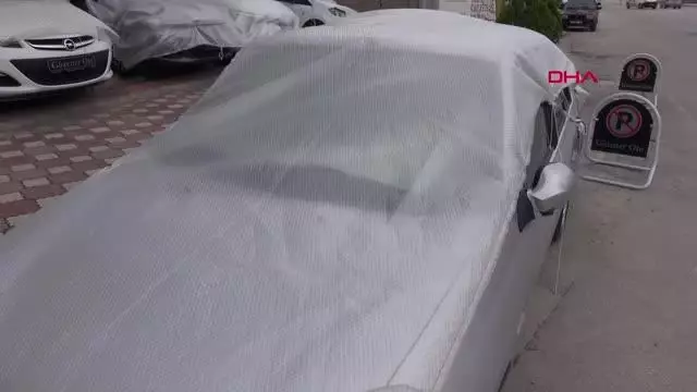 TOKAT'TA ARAÇLARA AMBALAJ POŞETLİ YAĞIŞ TEDBİRİ TOKAT'TA ARAÇLARA AMBALAJ POŞETLİ YAĞIŞ TEDBİRİ