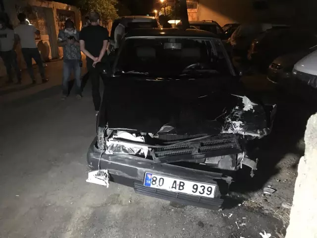 Otomobilin çarptığı mahalle bekçisi yaralandı Otomobilin çarptığı mahalle bekçisi yaralandı
