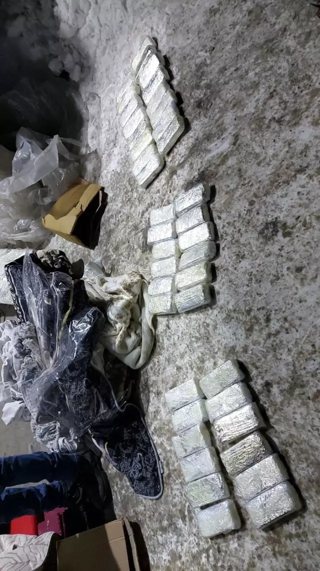 Ağrı'da bir buçuk yılda 1 ton 260 kilo 707 gram uyuşturucu madde ele geçirildi Ağrı'da bir buçuk yılda 1 ton 260 kilo 707 gram uyuşturucu madde ele geçirildi