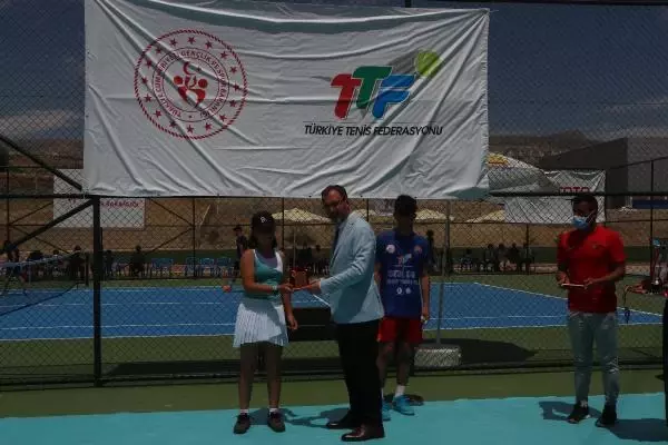Cudi Cup Tenis Turnuvası - Protokol konuşmaları Cudi Cup Tenis Turnuvası - Protokol konuşmaları