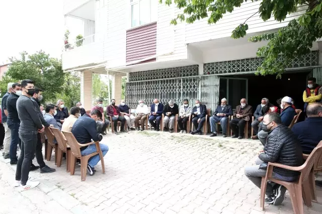 Başkan Büyükkılıç'tan Arife öğretmenin ailesine taziye ziyareti