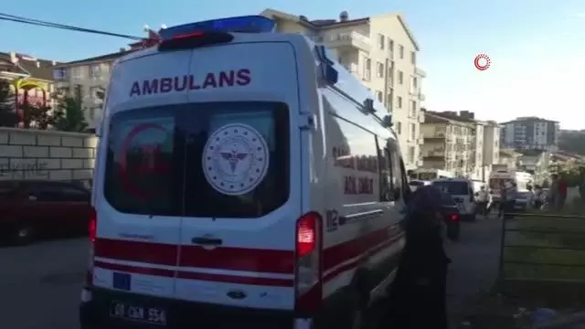 Başkentte 11 katlı binanın 5. katında korkutan yangın Başkentte 11 katlı binanın 5. katında korkutan yangın
