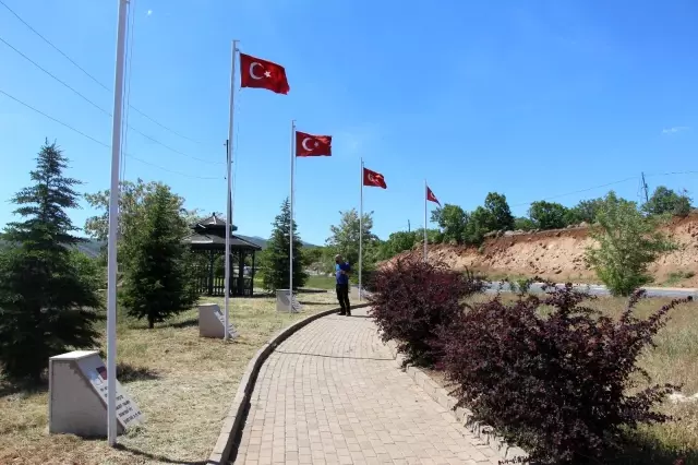 Acı olayın üzerinden tam 28 yıl geçti, hafızalardan silinmedi Acı olayın üzerinden tam 28 yıl geçti, hafızalardan silinmedi