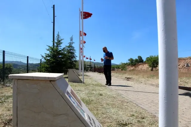 Acı olayın üzerinden tam 28 yıl geçti, hafızalardan silinmedi Acı olayın üzerinden tam 28 yıl geçti, hafızalardan silinmedi