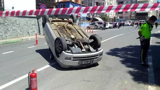 Bursa'da otomobil takla attı: 2 yaralı