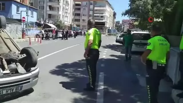 Bursa'da otomobil takla attı: 2 yaralı