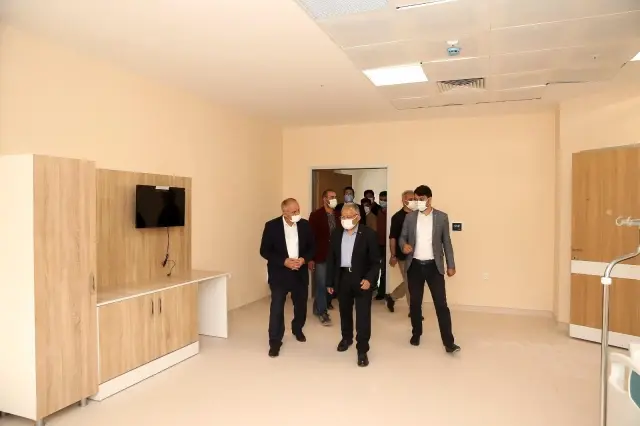 Büyükkılıç Yahyalı Devlet Hastanesi'nde incelemelerde bulundu