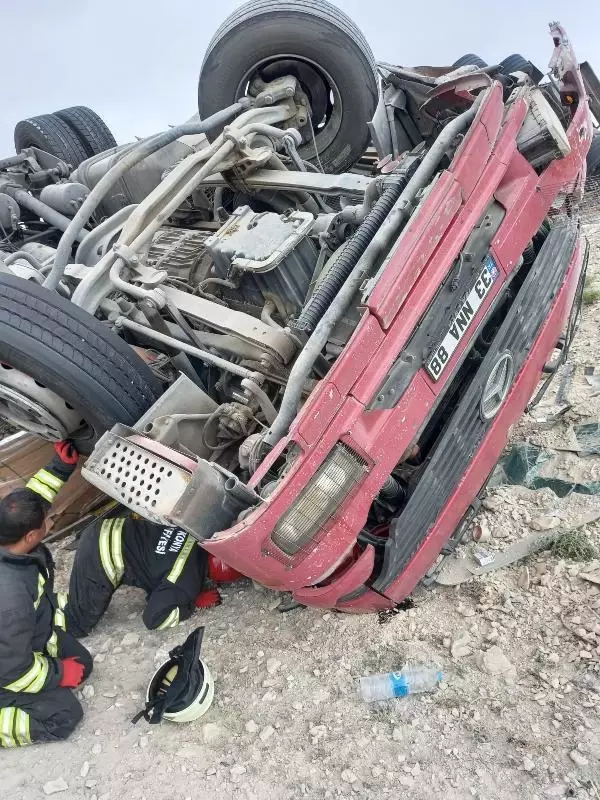 Cipin, TIR'a çarptığı kaza kamerada Cipin, TIR'a çarptığı kaza kamerada