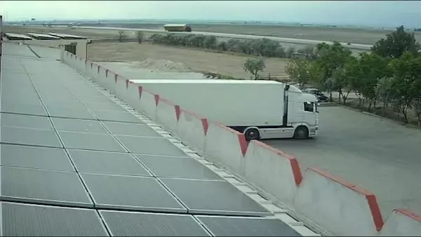 Cipin, TIR'a çarptığı kaza kamerada Cipin, TIR'a çarptığı kaza kamerada