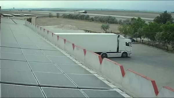 Cipin, TIR'a çarptığı kaza kamerada Cipin, TIR'a çarptığı kaza kamerada