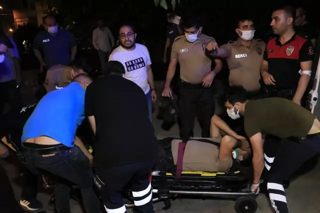 Drift atan otomobil bekçiye çarpıp yaraladıktan sonra kaçtı Drift atan otomobil bekçiye çarpıp yaraladıktan sonra kaçtı