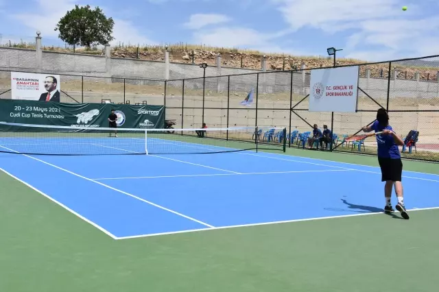 Cudi Cup Tenis Turnuvası - Protokol konuşmaları Cudi Cup Tenis Turnuvası - Protokol konuşmaları