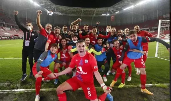 Altınordu ile Altay arasındaki TFF 1. Lig play-off finali, Atatürk Olimpiyat Stadı'nda oynanacak