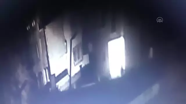 Son dakika! Kayıp ihbarında bulunduğu eşini öldürdüğü iddia edilen koca gözaltına alındı Son dakika! Kayıp ihbarında bulunduğu eşini öldürdüğü iddia edilen koca gözaltına alındı