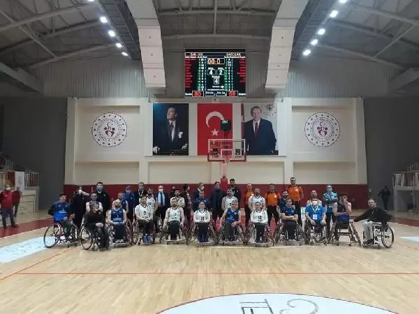 Mavi beyazlılarda hedef 2'nci etabı lider tamamlamak