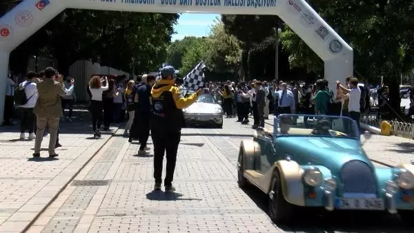 ORİENT DOĞU - BATI DOSTLUK VE BARIŞ RALLİSİ İSTANBUL'DAN HAREKET ETTİ ORİENT DOĞU - BATI DOSTLUK VE BARIŞ RALLİSİ İSTANBUL'DAN HAREKET ETTİ