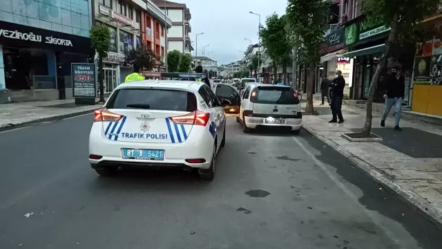 Otomobile özel yazılım atıp, havayı kirleten sürücü yakalandı Otomobile özel yazılım atıp, havayı kirleten sürücü yakalandı