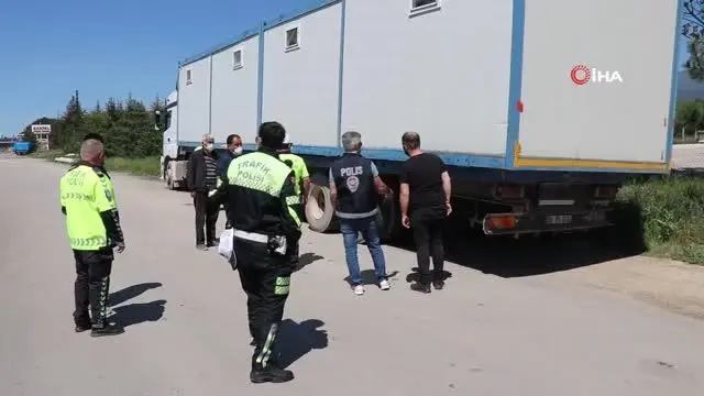 Sahte plakalı tır uygulama noktasında yakalandı