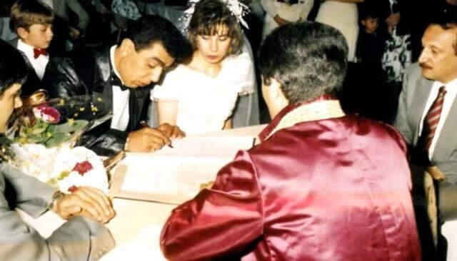 Sedat Peker'in iddialarının odağındaki isim Halit Falyalı'nın Haluk Kırcı'yla fotoğrafları ortaya çıktı Sedat Peker'in iddialarının odağındaki isim Halit Falyalı'nın Haluk Kırcı'yla fotoğrafları ortaya çıktı